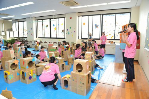 いろとあそぼう・かたちとあそぼうの様子1