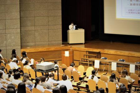 卒業生による管理栄養士国家試験受験体験発表会