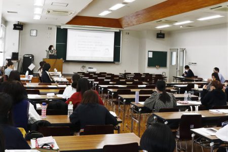 教育・心理学科 卒業生と語る会