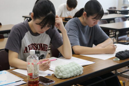公務員・教員・一般企業対策「一般教養特別講座」を実施