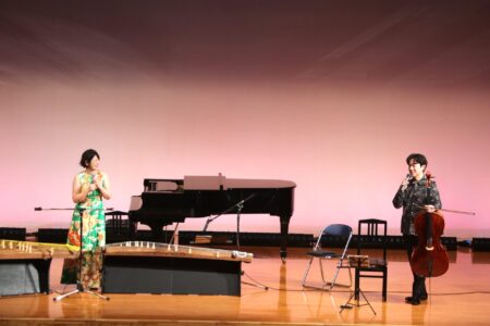 「キャンパスコンサート　～平和を祈る和洋の調べ」を開催