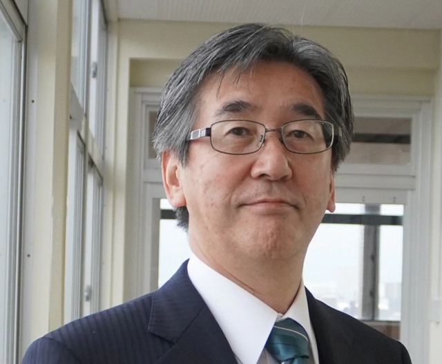 河野 一典